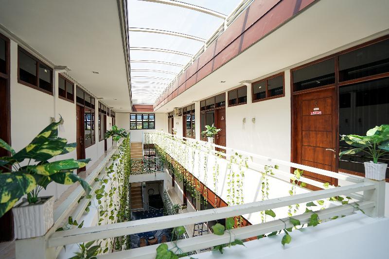 Reddoorz At Pondok Candra Surabaya Exterior photo